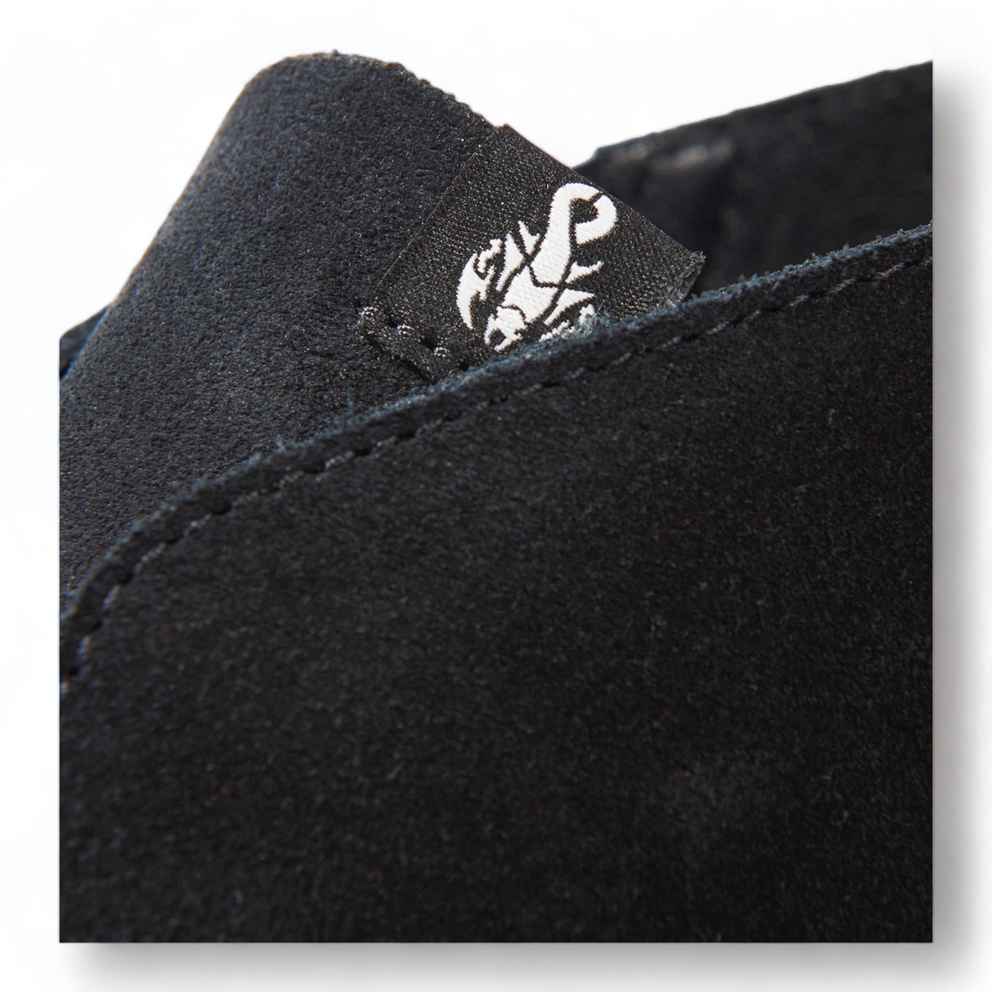 SOPHNET. CLARKS DESERT BOOTS