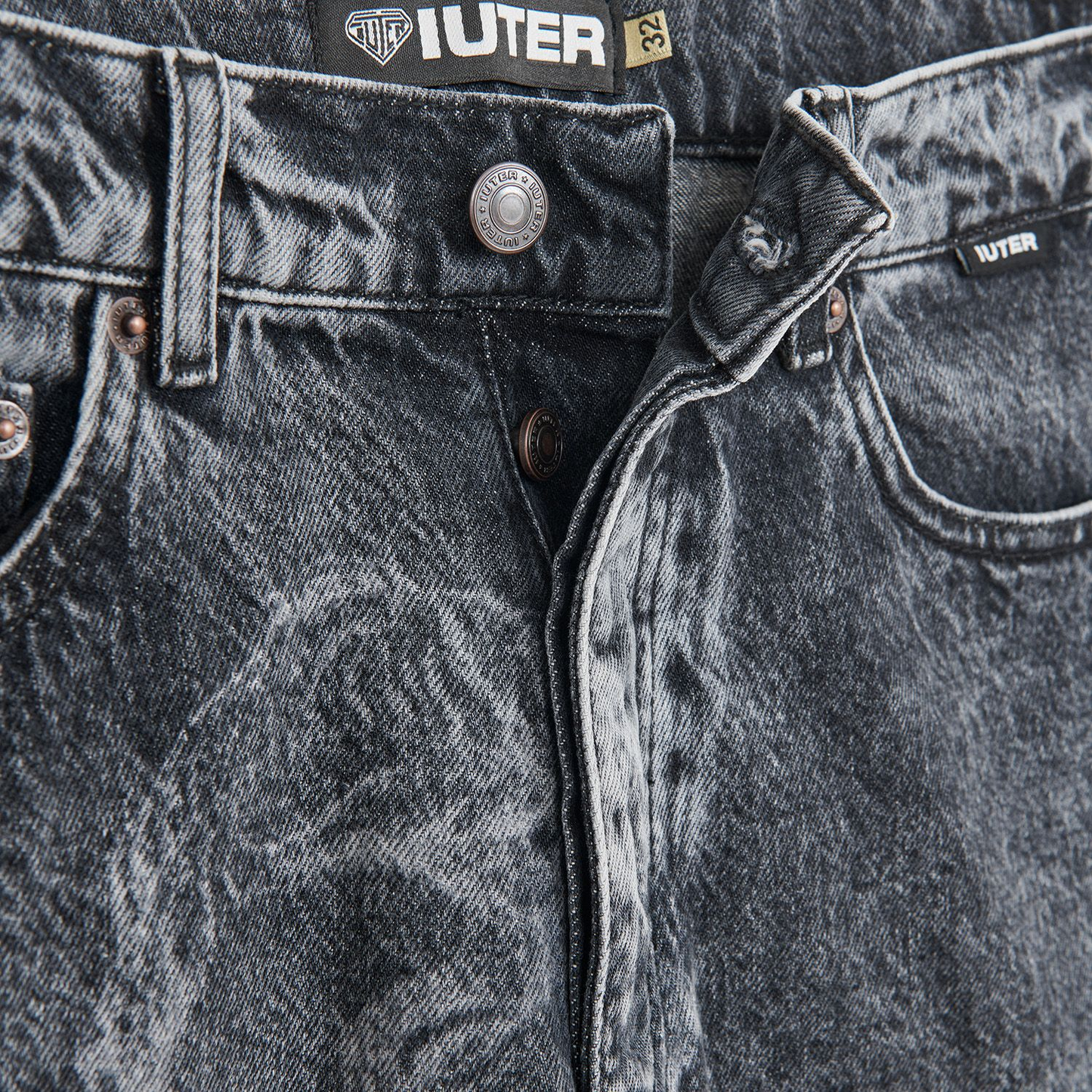 IUTER NYMPH LOOSE DENIM PANTS