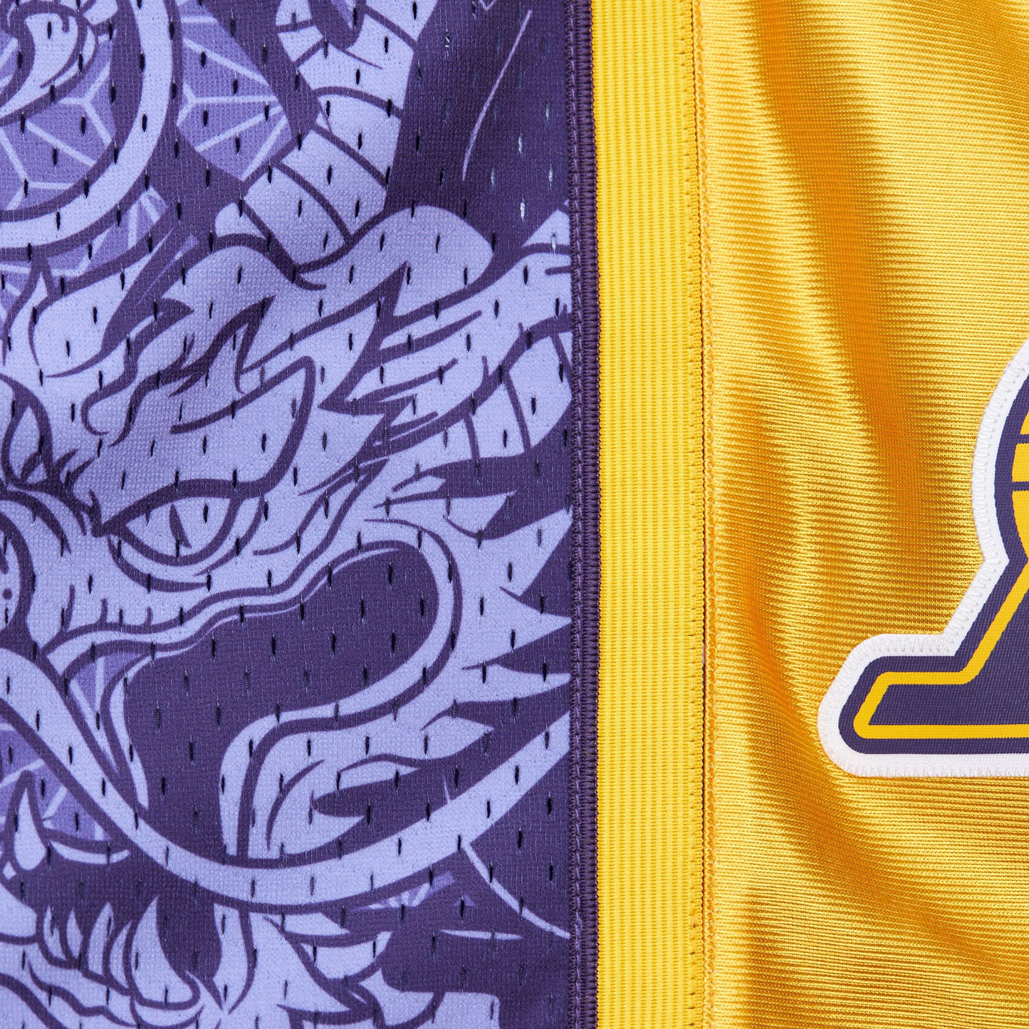 MITCHELL & NESS ASIAN HERITAGE SWINGMAN LA LAKERS 2009 SHORTS