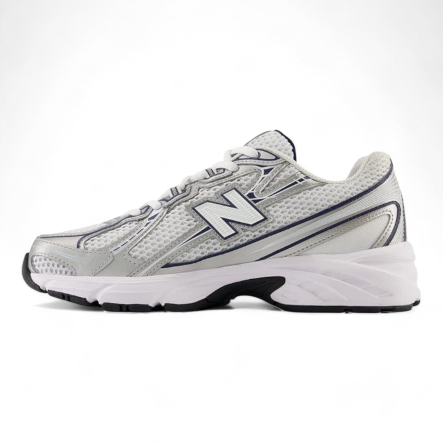 NEW BALANCE 740