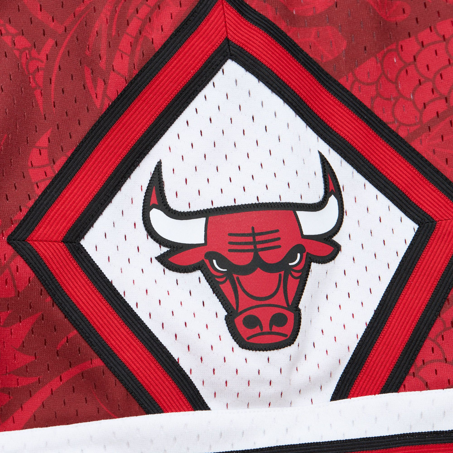 MITCHELL & NESS ASIAN HERITAGE SWINGMAN CHICAGO BULLS 1997 SHORTS