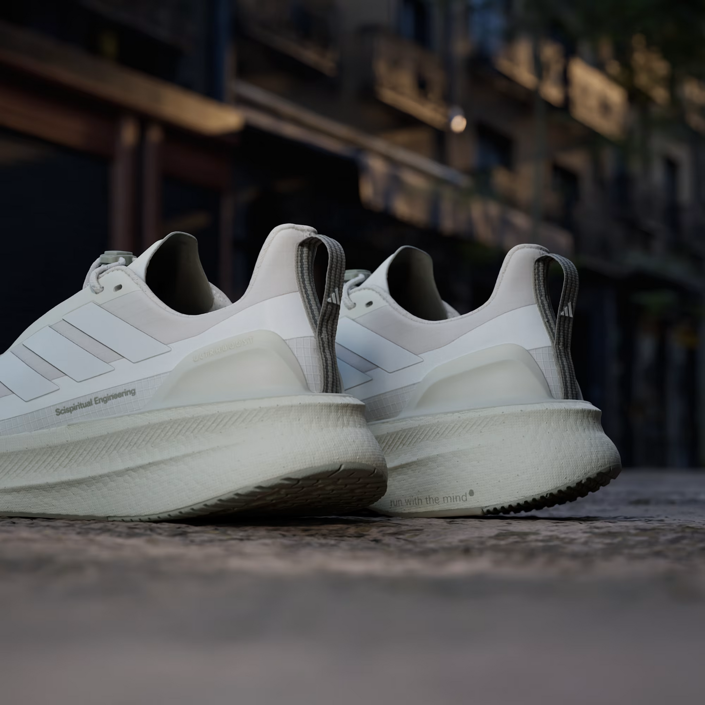 WMNS ADIDAS ULTRABOOST H.KOUMORI