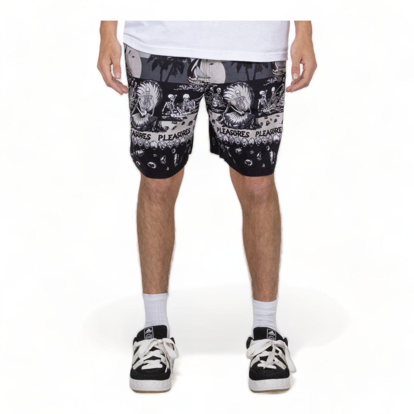 PLEASURES BEACH SHORT