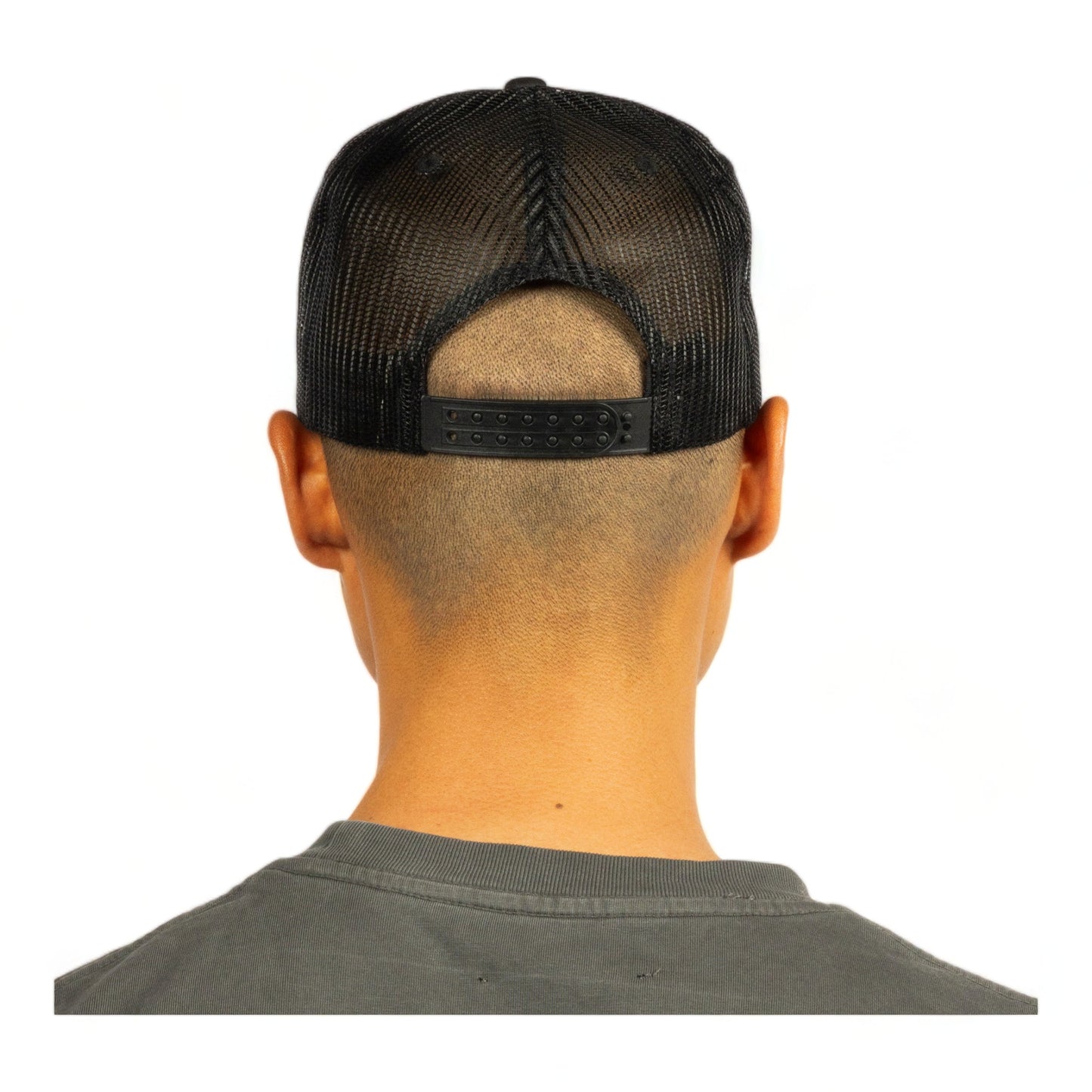 PLEASURES TWITCH TRUCKER