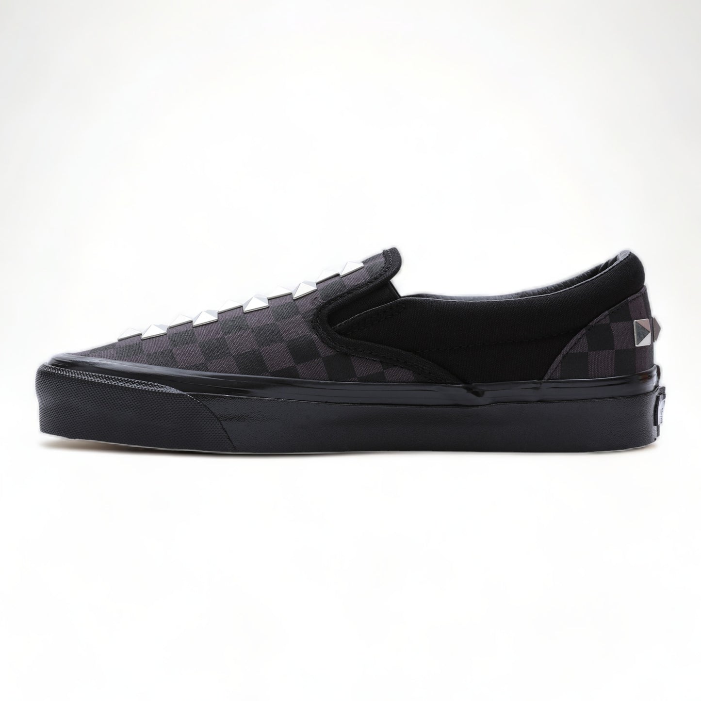 VANS CLASSIC SLIP-ON STUD CHECK