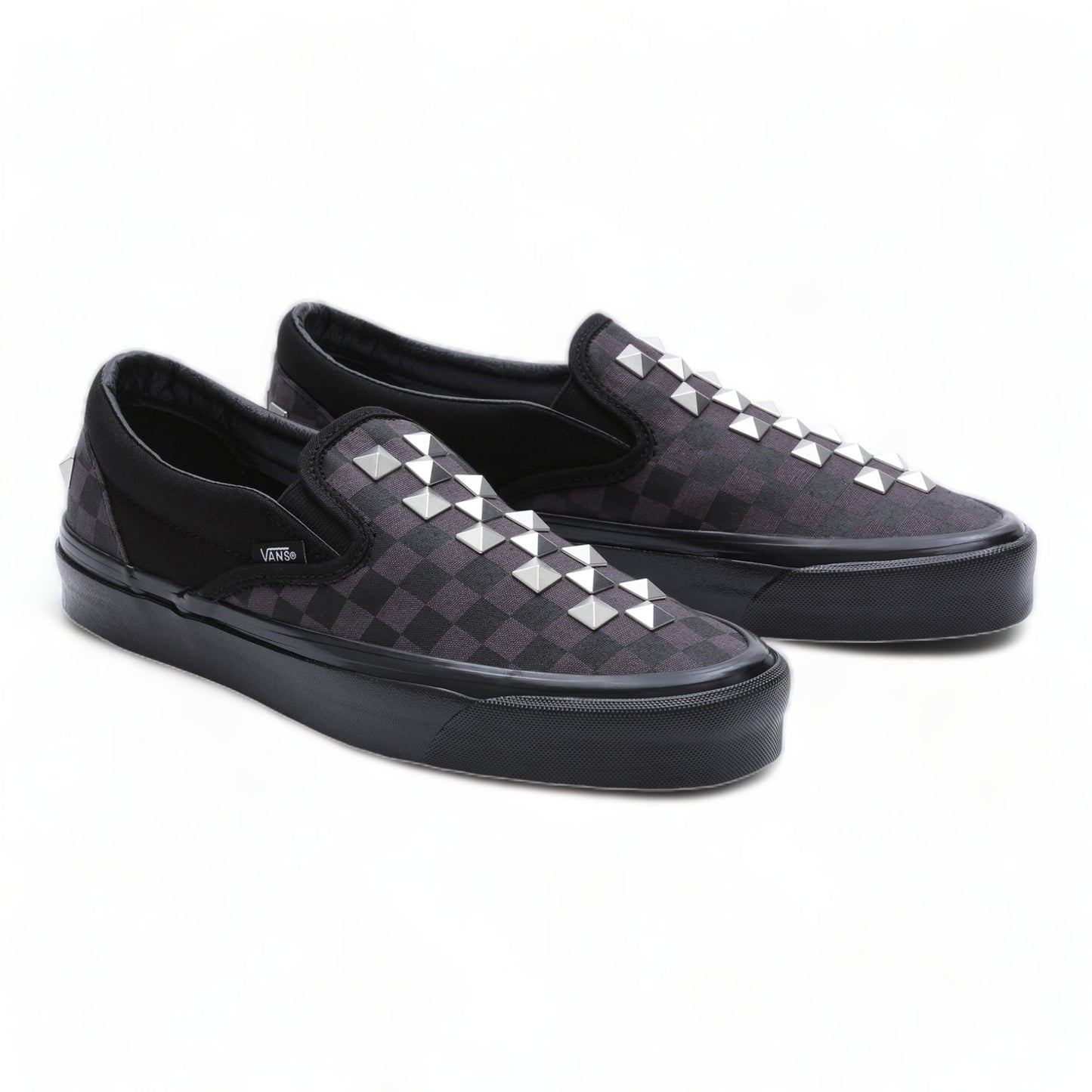 VANS CLASSIC SLIP-ON STUD CHECK