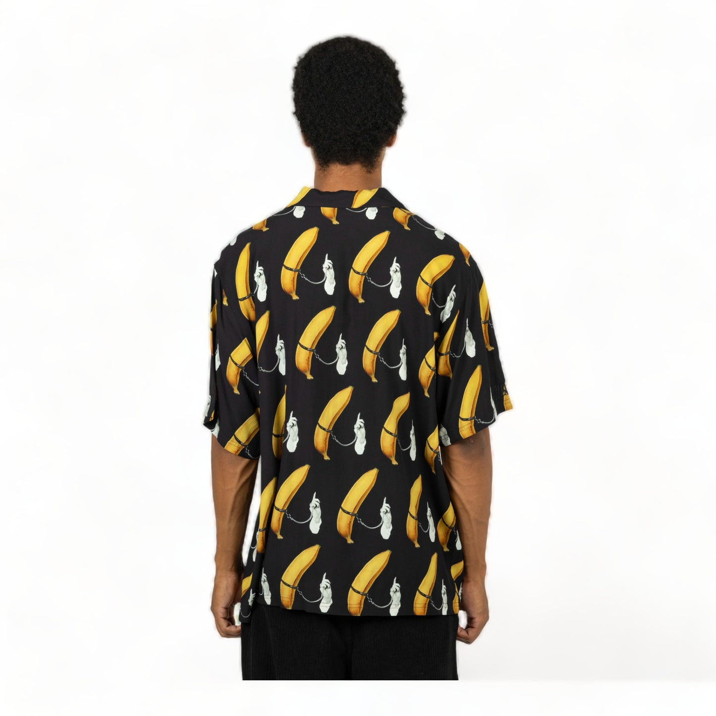 PLEASURES RINGS BUTTON DOWN