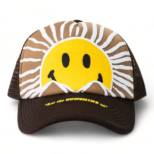 MARKET SMILEY® SUNRISE TRUCKER HAT