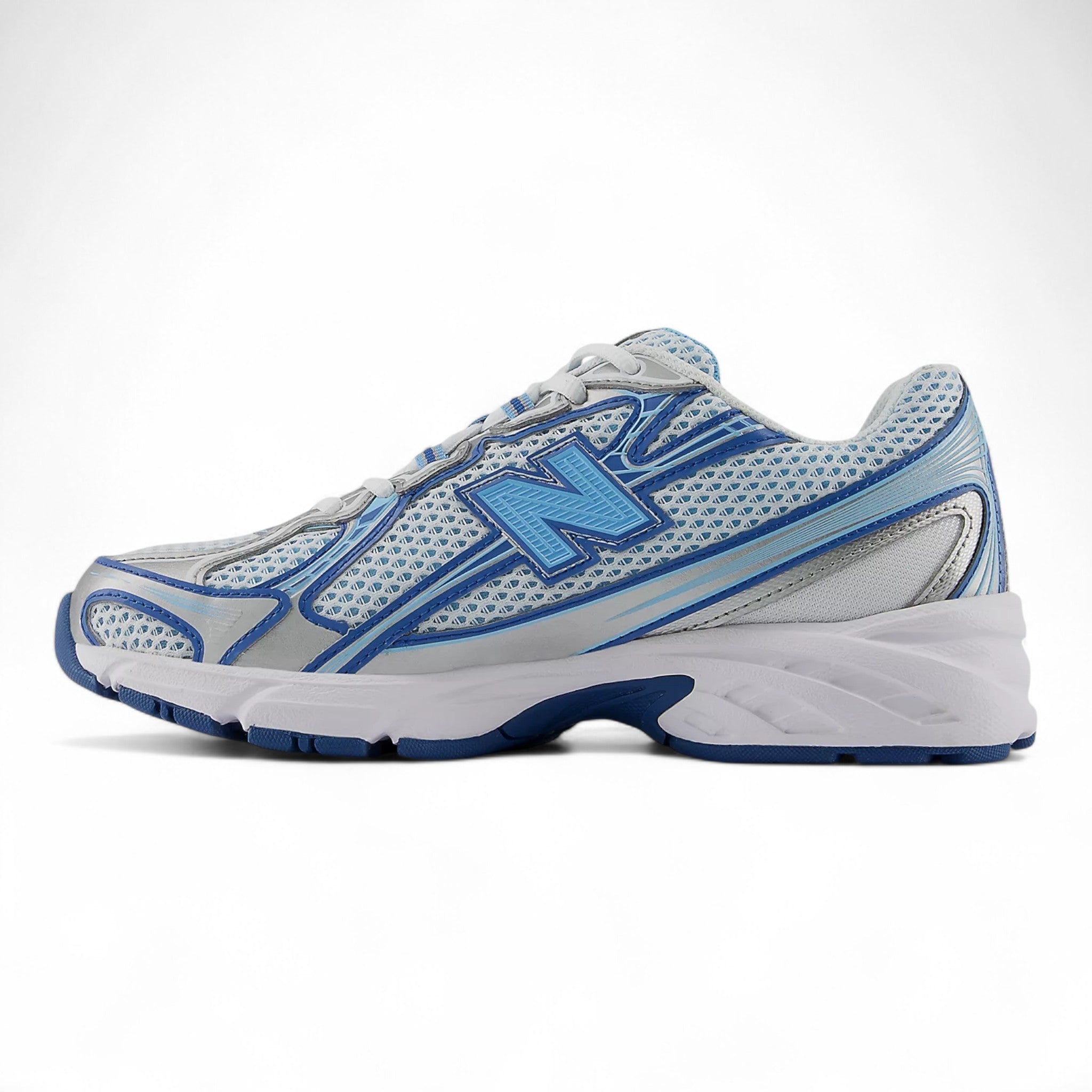 New Balance 740