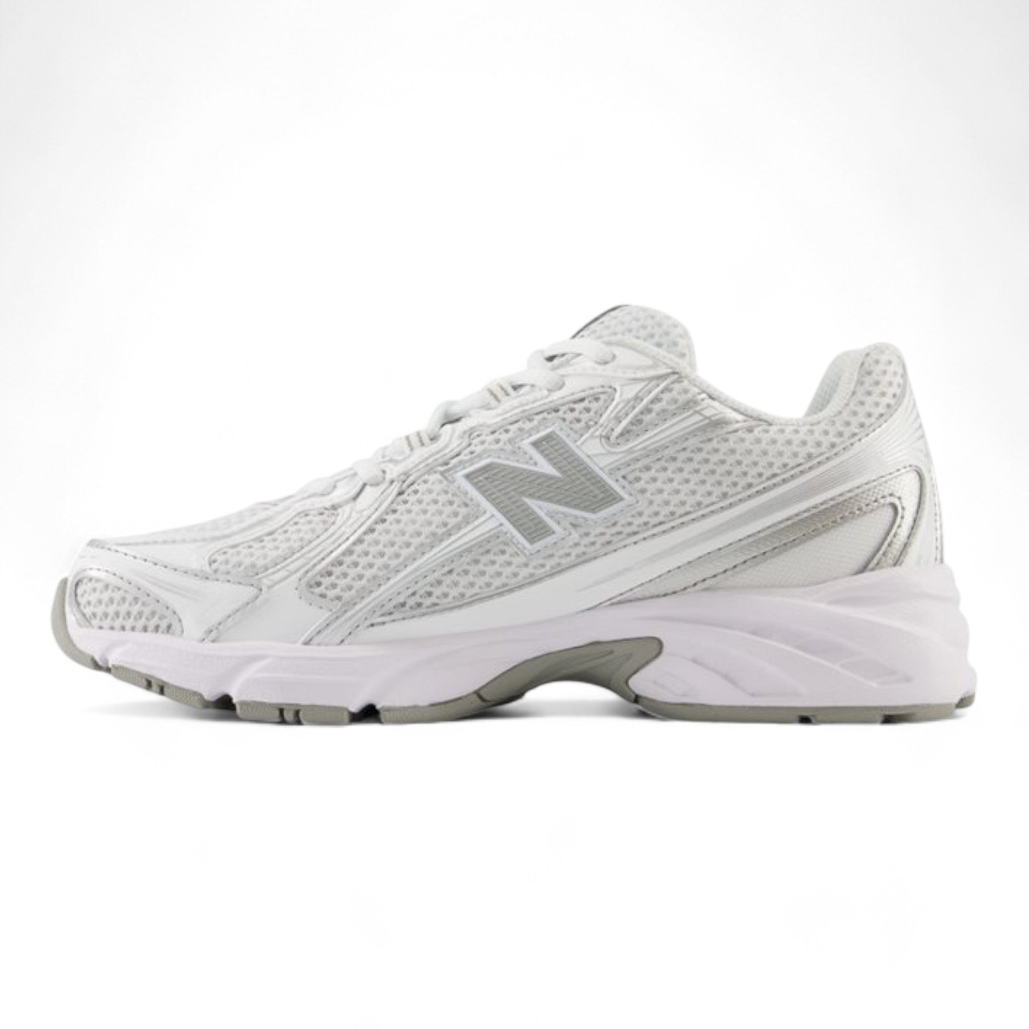 New Balance 740
