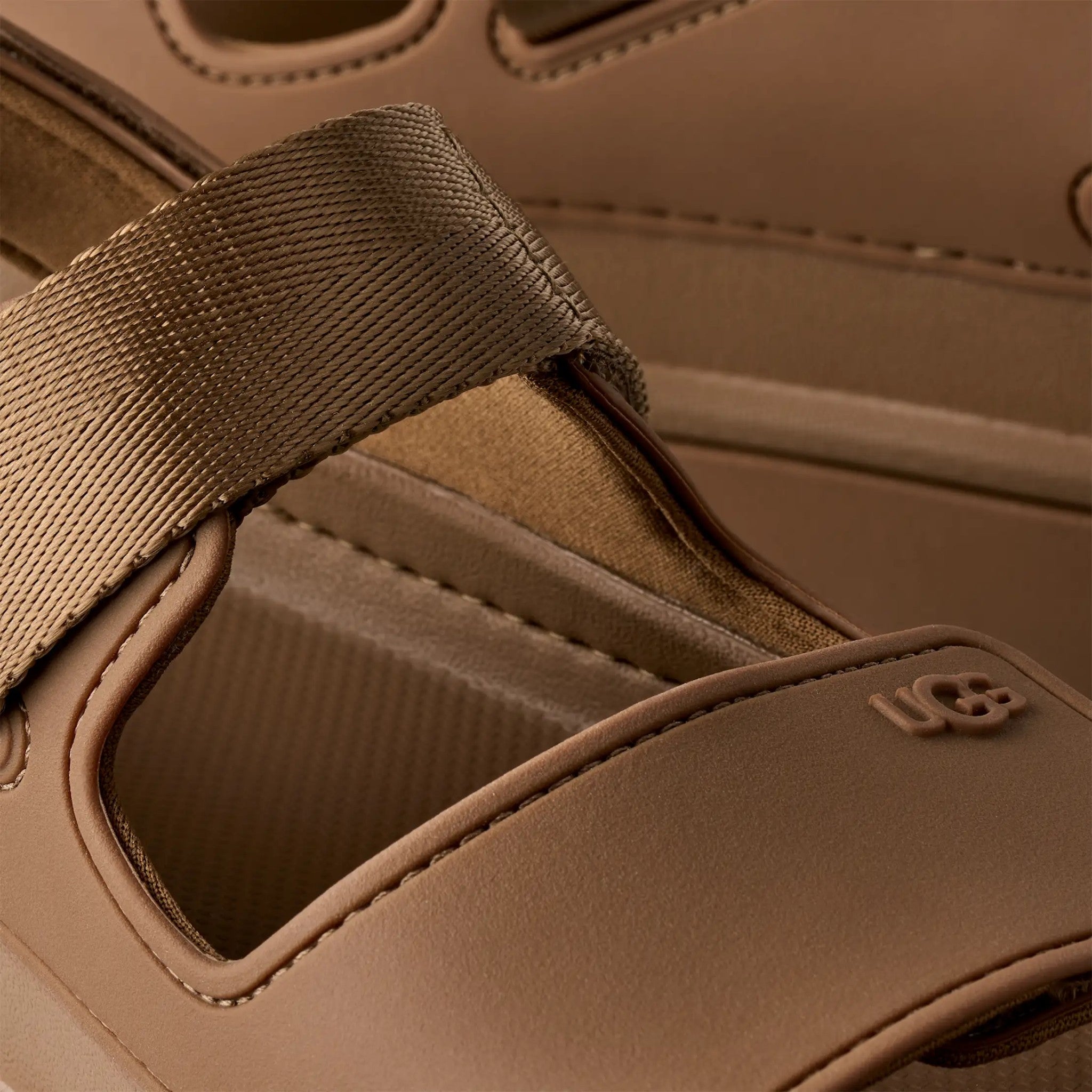 Womens Ugg Goldenglow Sandal Bison Brown