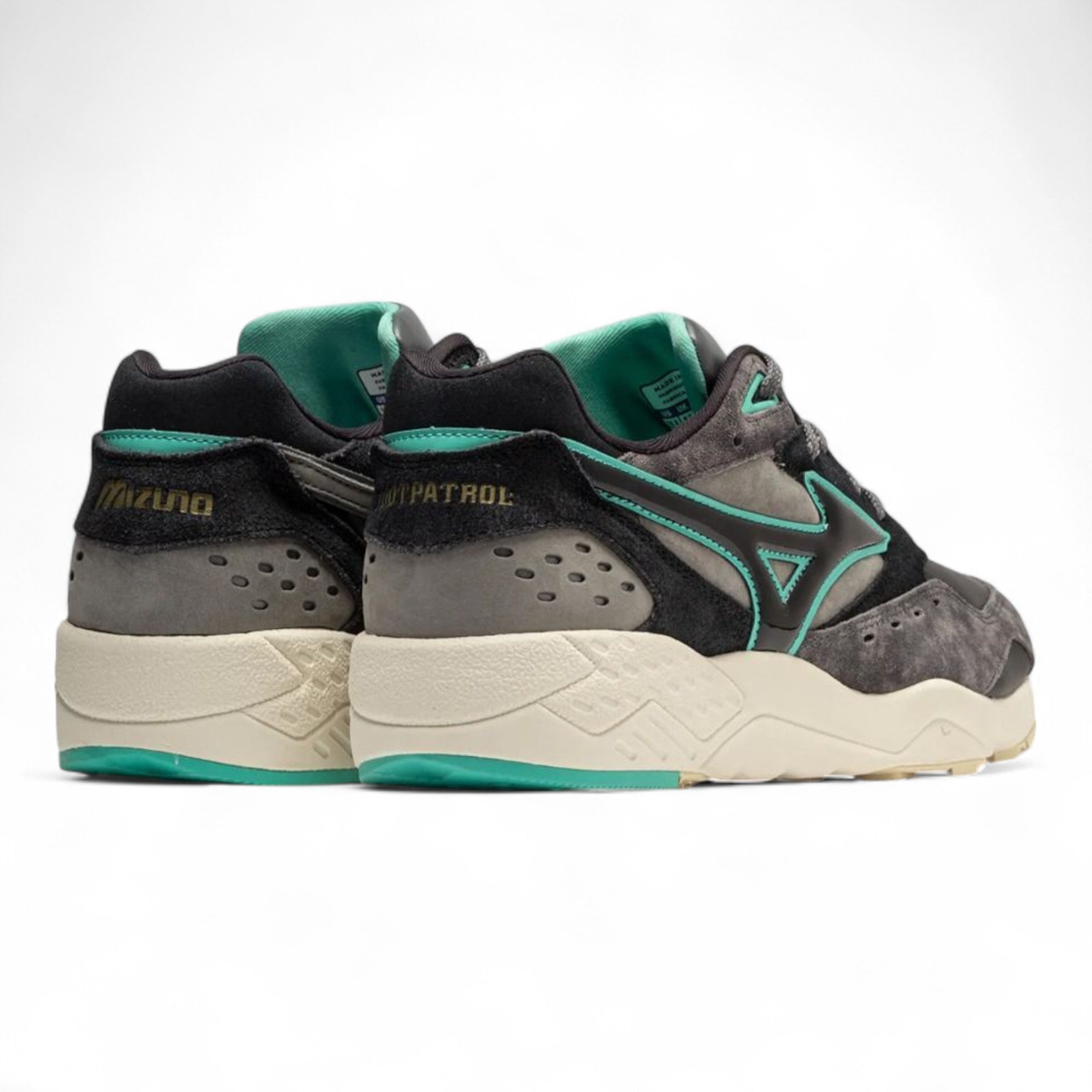 Mizuno Contender Footpatrol