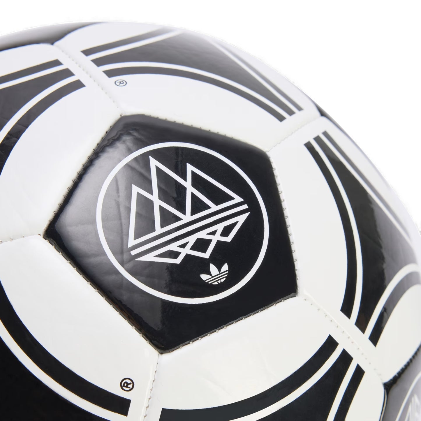 ADIDAS SPZL F.C BALL