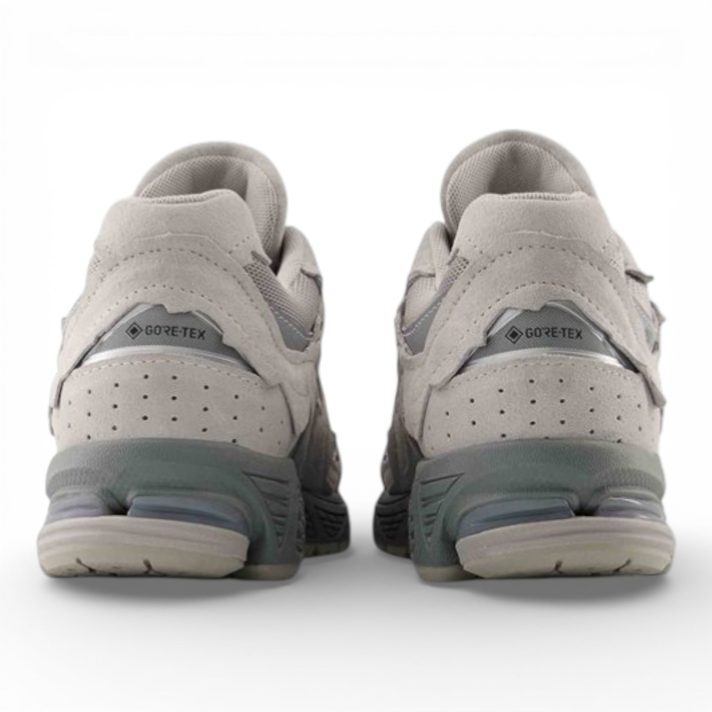 NEW BALANCE 2002R GORE-TEX