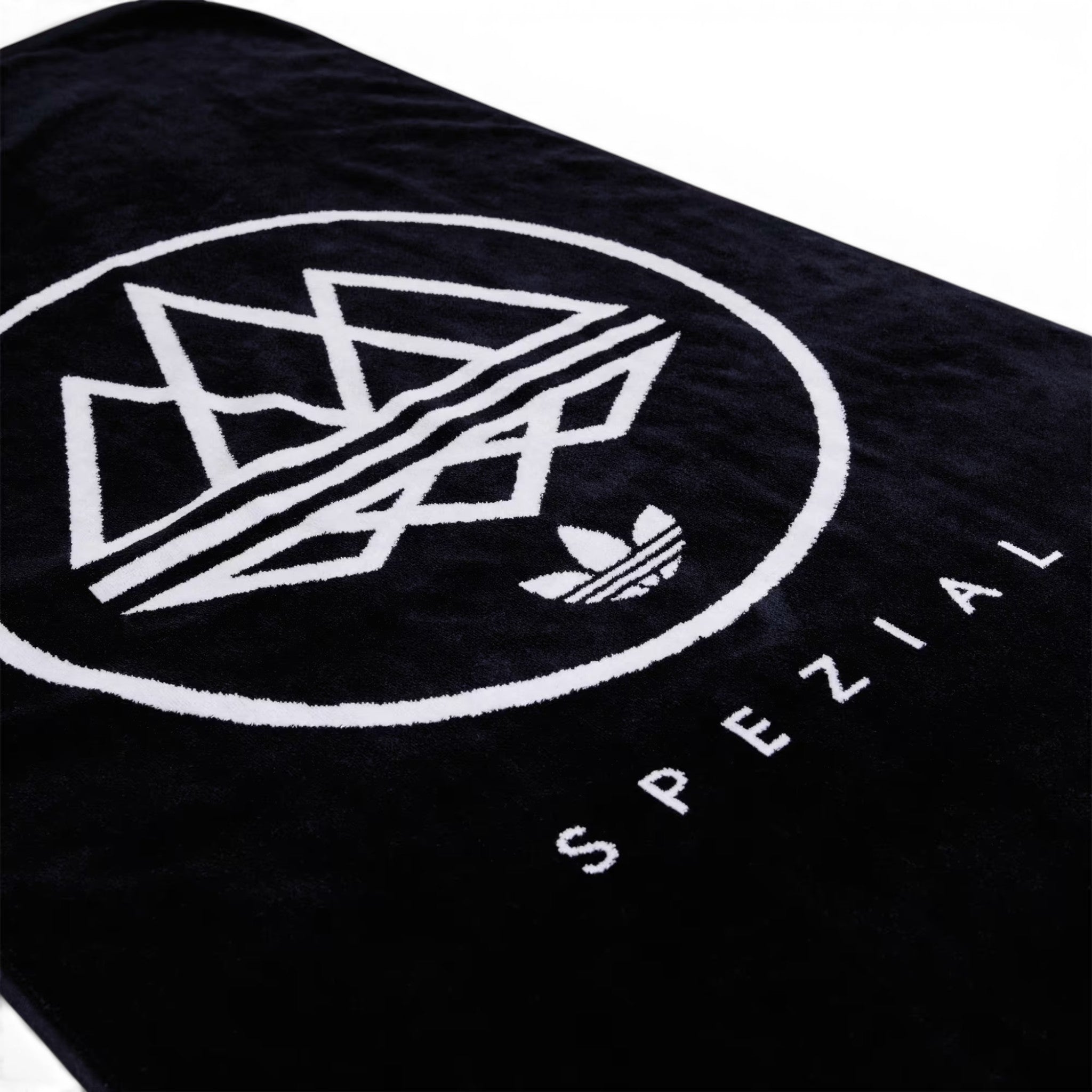 Adidas Mod Trefoil Towel