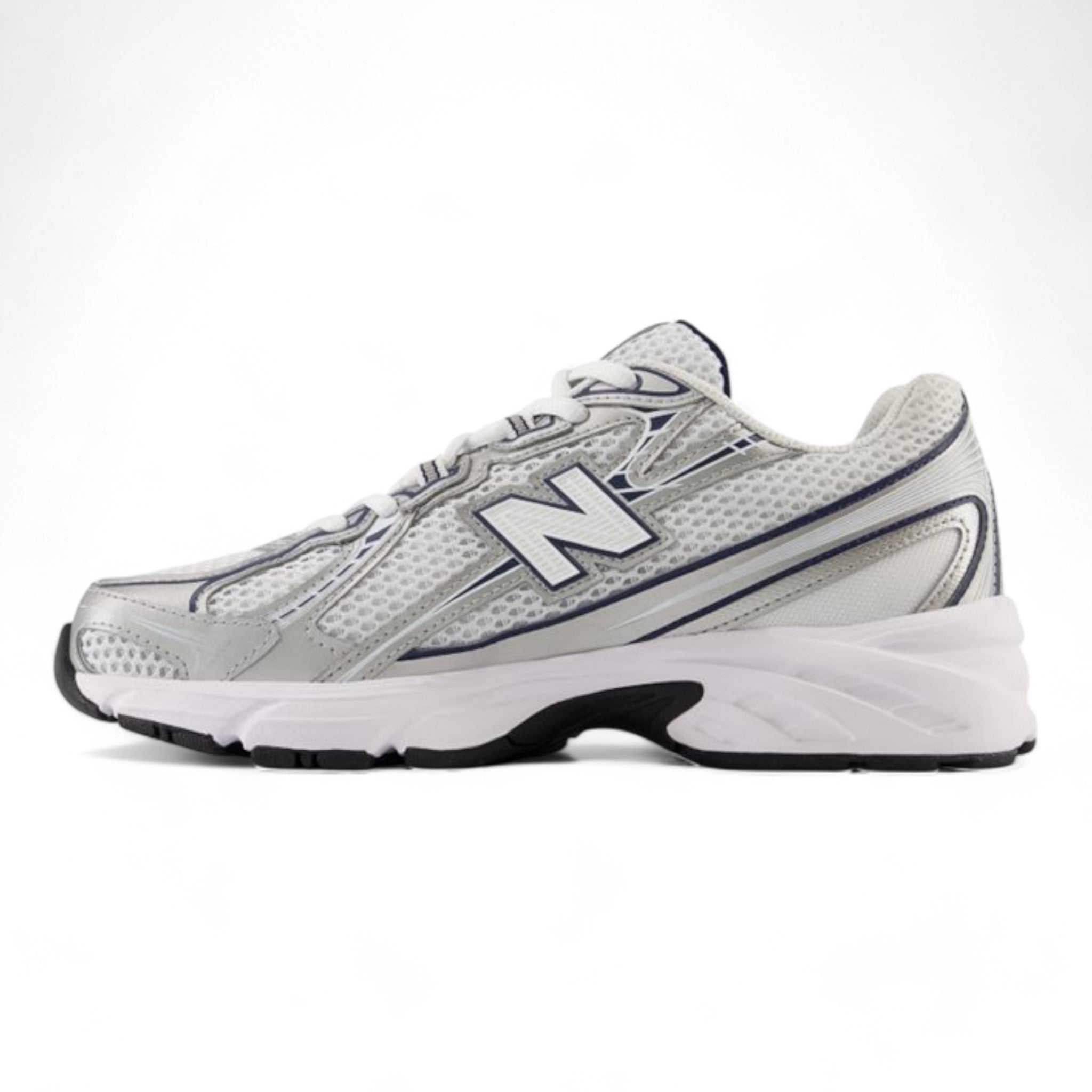 New Balance 740